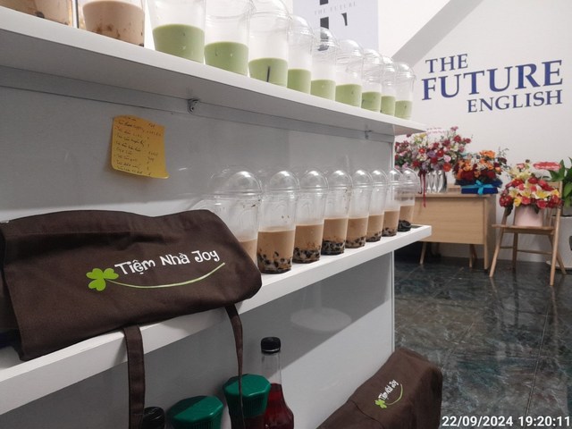 Tiệm Nhà Joy - Nguyễn Công Phương