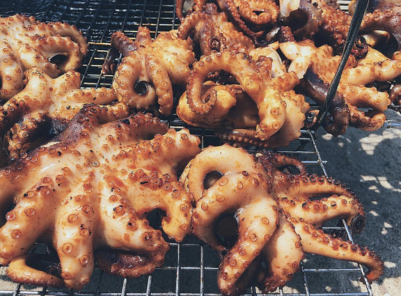 Vú Heo Cháy Tỏi - Anh 3 Báo