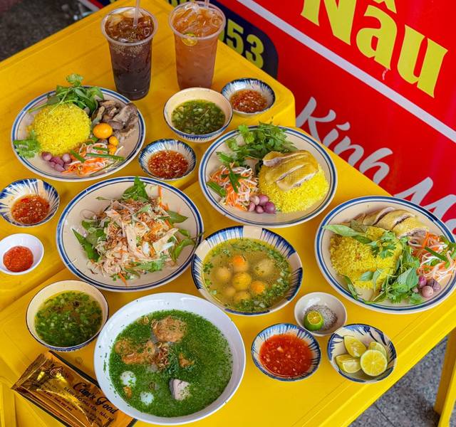 Cơm Gà Phú Yên - Tam Vị
