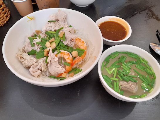 Hủ Tiếu Gõ MẬP - Phạm Văn Đồng