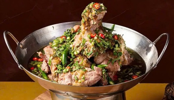 Lalita Thai Bistro - 06 Hoàng Vân