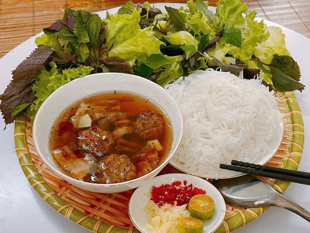 Hằng - Bún Chả Hà Nội