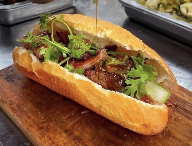 Bánh Mì Thịt Nướng - Tô Hiến Thành