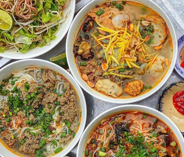 Cơm Tuyết My - Bánh Các Loại - Chợ Quân Trấn