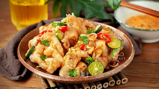 Gỏi Đu Đủ & Chân Gà Sốt Thái A Quyết