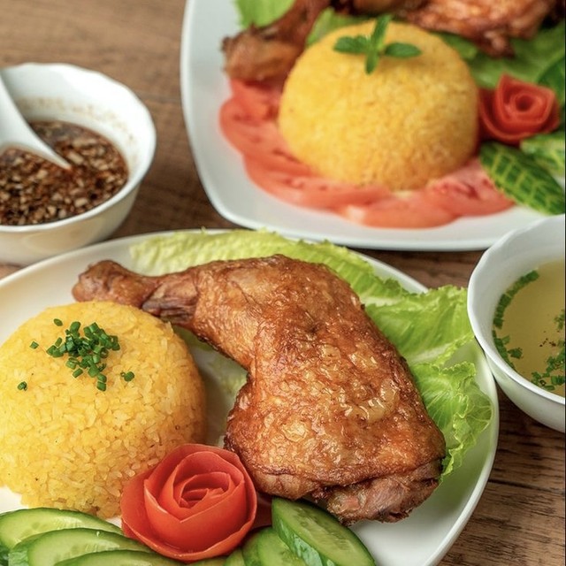 Cơm Chiên Gà Xối Mỡ Minh Thư - Tân Phước Khánh