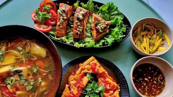 Dony Family - CC Happy One