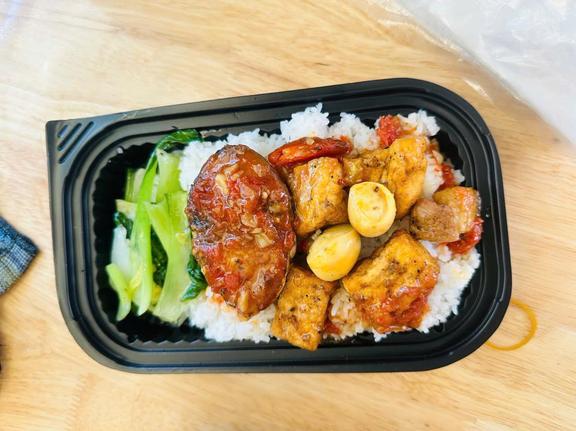 Cơm Trưa Thư Ngọc - 53 Trần Nhật Duật