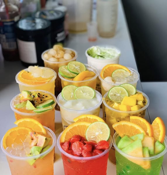 Tiệm Trà Nhà Ly - Trà Trái Cây, Trái Cây Tươi & Ăn Vặt - Quang Trung