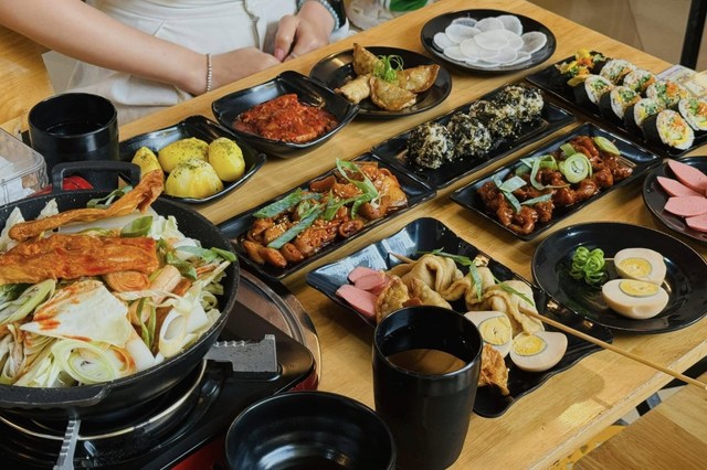 Bếp Mẹ Hàn Quốc - Tokbokki - Bùi Tá Hán