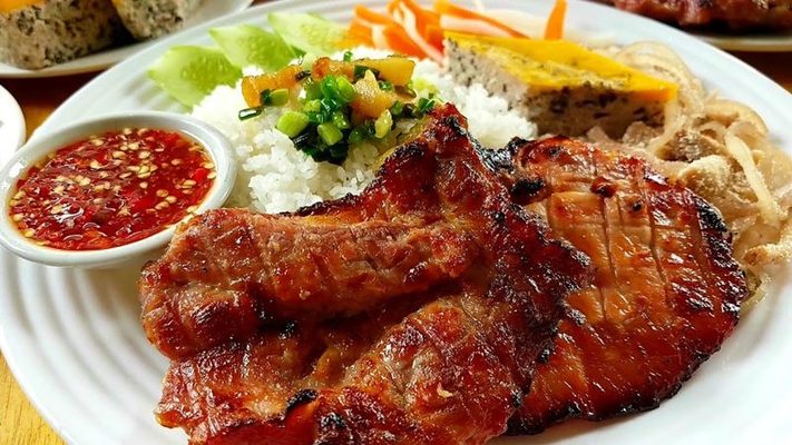 Tiệm Cơm Dì 5 - Cơm Tấm & Cơm Gà - 48 Nguyễn Văn Hường