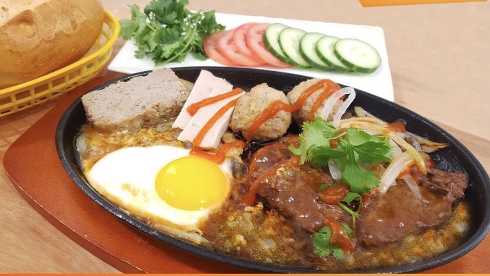 Quán Hẻm 336 - Ốp La, Bò Kho & Mỳ Quảng