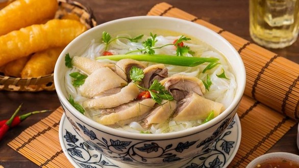 Phở Nguyễn Gia - Miến Gà Ta, Phở Trộn & Miến Trộn