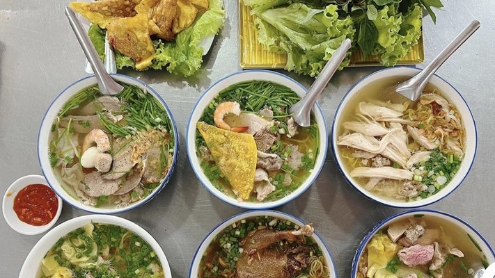 Tiệm Mì Ông Giàu - 388 Trần Hưng Đạo