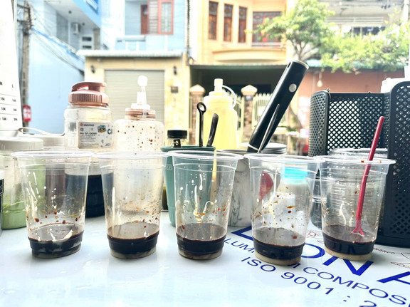 Cà Phê - Tiệm Nước Nhỏ