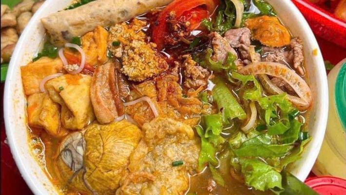 BÚN RIÊU CUA HÀ NỘI & MỲ TIM CẬT CHUA CAY ĐẶC BIỆT - Đường Số 3