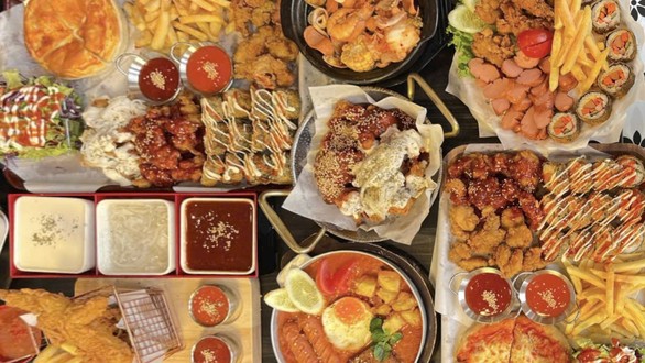 Ăn Vặt Chú Cường - 66 Hoàng Văn Thụ