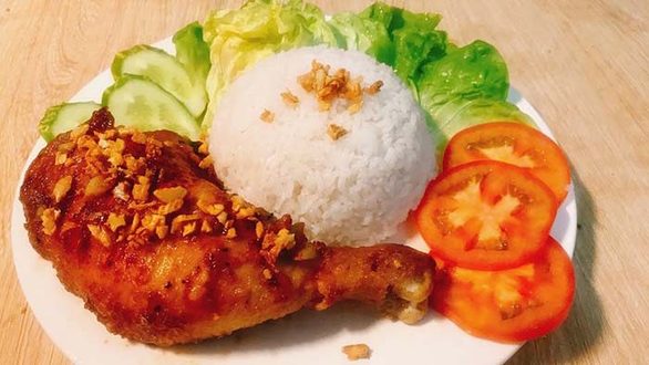 Tiệm Ăn Chóe Mỏ Khoét