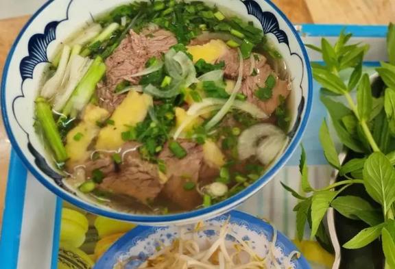 Phở Lý Quốc Sư - Dĩ An