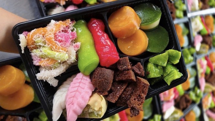 Tiệm Bánh Miền Tây - 69 Nguyễn Biểu