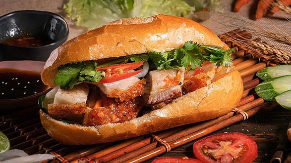 Tiệm Quay Bạch Đằng - Bánh Mì & Heo Quay - Chi Nhánh 2 Thủ Dầu Một