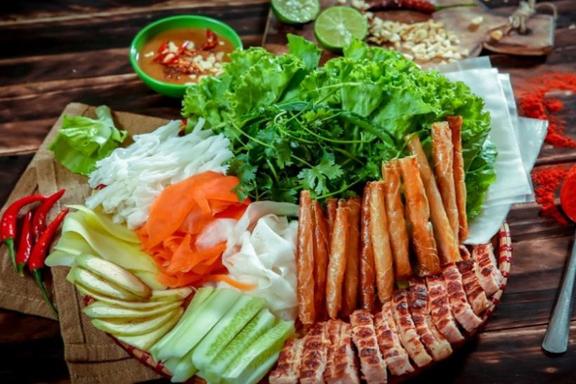 Bếp Nhà Bông Bin - Nem Nướng Nha Trang, Cháo Thịt & Đồ Ăn Vặt