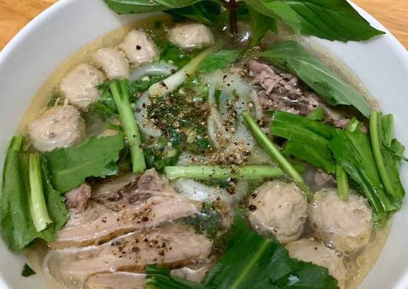 Phở Cúc - 100 Hậu Giang