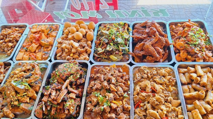 CƠM MÓN - QUÁN OANH - 62 NGUYỄN DU