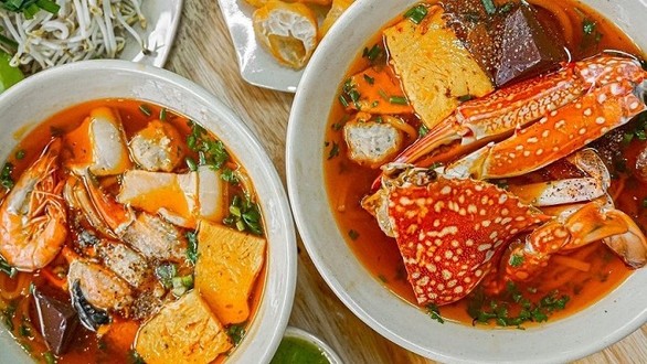 Quán Chú Cháu - Bánh Canh Ghẹ, Bún Riêu Cua Tóp Mỡ