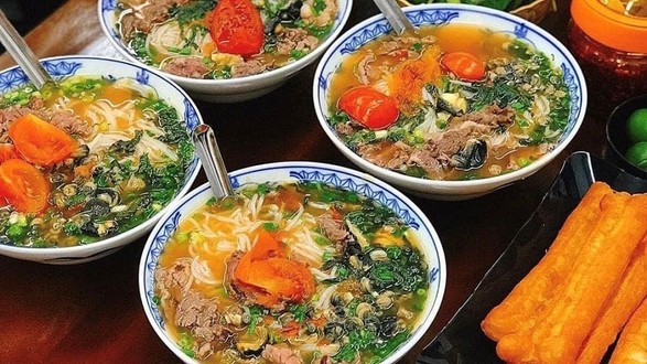 Bún Ốc & Bún Riêu Cua - Ngân