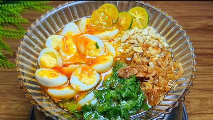 Hiếu Trần - Bánh Tráng Trộn & Bánh Tráng Chấm - Nguyễn Thái Sơn