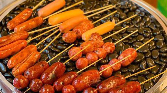 Lạp Xưởng, Xúc Xích & Hồ Lô Nướng Đá - Khu Phố 5