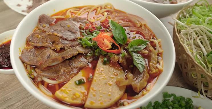 Tiệm Ăn Mana - Bún Bò, Bún Chả & Phở Khô Gia Lai - Hai Bà Trưng