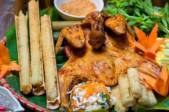 Gà Nuớng Sinh Hùng - Lâm Văn Bền