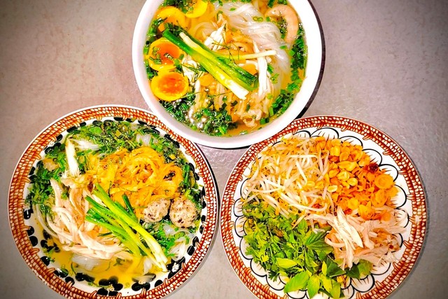 Phở Gà Phố Cổ - Bình Than