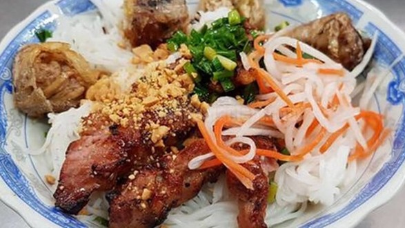 Bún Thịt Nướng - Trần Nhật Duật