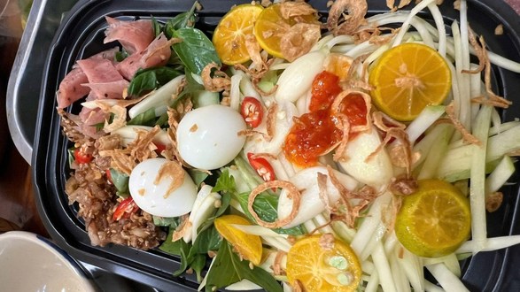 Tré Trộn O Ngọc - Phan Trung