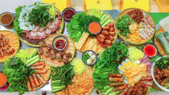 Bún Nem & Nem Phần Lê Huyền