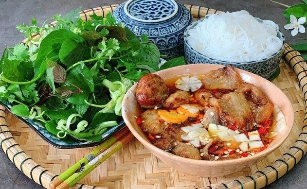 Bún Chả Bà U - Huỳnh Tịnh Của