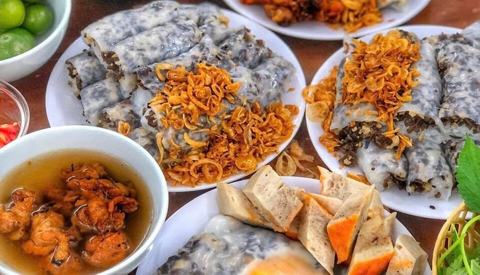 Bánh Cuốn Gia Truyền & Gà Ác Tần Thuốc Bắc - Đối Diện Đình Quán Sông Vân Côn