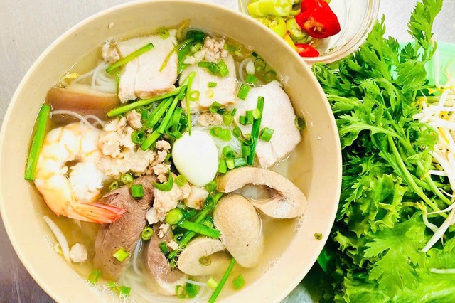 Bún Mọc - Hủ Tiếu - 122 Phạm Văn Hai