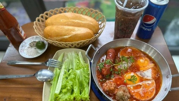 Hủ Tiếu & Bánh Mì Chảo Tô Tô - Vincom Hùng Vương