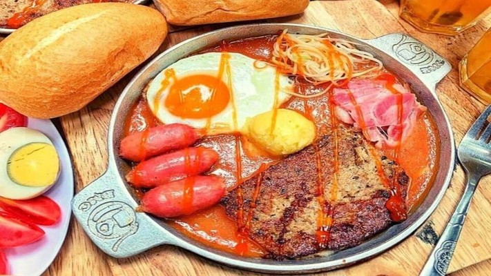 Bếp Chị Mẹ - Bánh Mỳ Chảo & Bít Tết Cháy Tỏi - Tam Trinh close