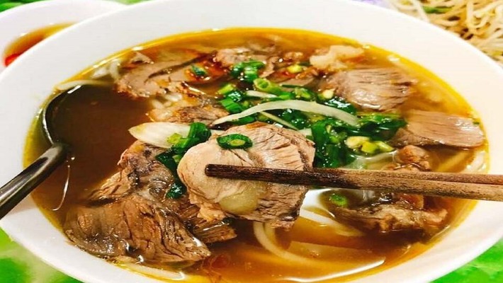 Mạnh Quang - Bún Hải Sản Gân Bò