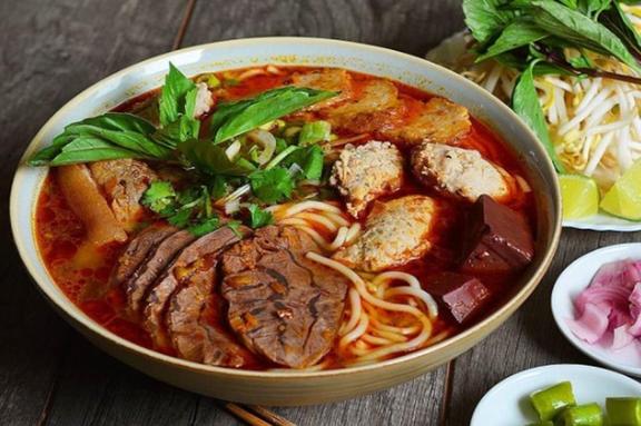 Bún Bò Huế Ngự Bình - Phan Trọng Tuệ