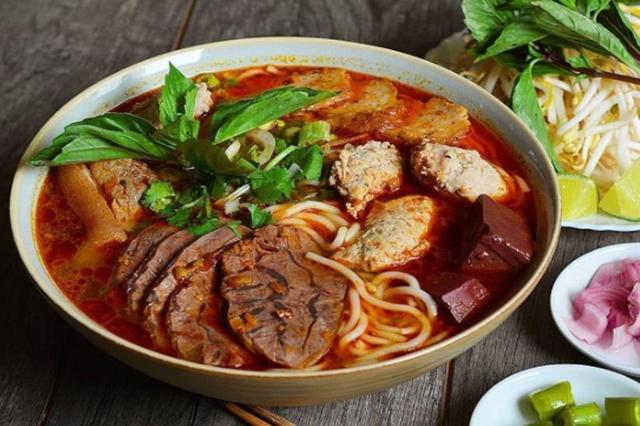 Bún Bò Huế Ngự Bình - Phan Trọng Tuệ