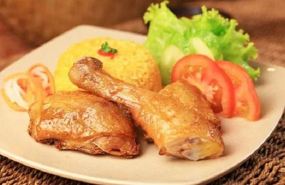 Cơm Gà Xối Mỡ Tâm Loan - Đường Số 6