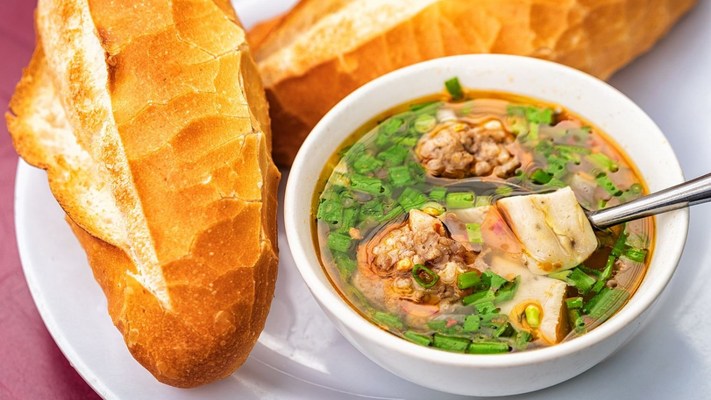 Ăn Vặt, Mì Trộn & Nước - Trần Xuân Soạn, Quận 7