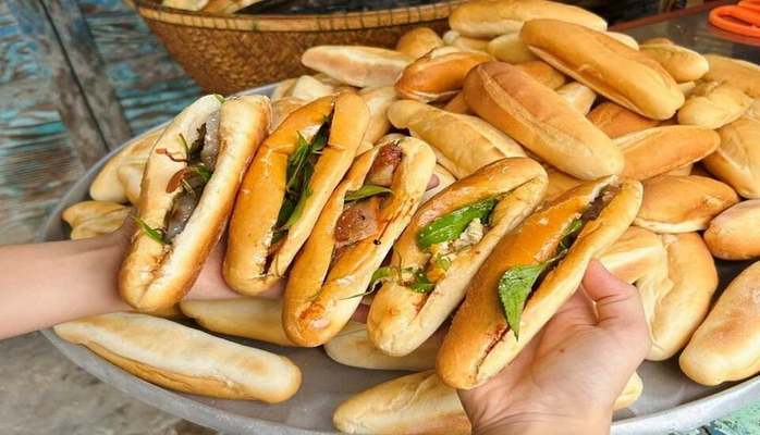 Thu Hà - Bánh Mì, Gà Rán & Bánh Tráng Nướng