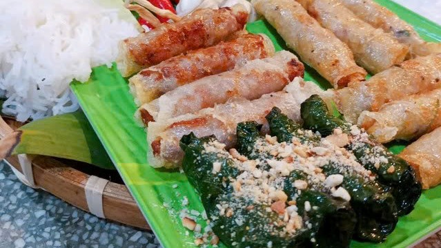 Món Ngon Miền Trung Nhỏ Ơi - Bún Mắm Nêm, Chả Ram & Bánh Xứ Bình Định